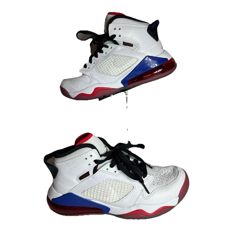 Nike Basketball Shoes Youth Boys 6Y White Air Jordan Mars 270 University Red